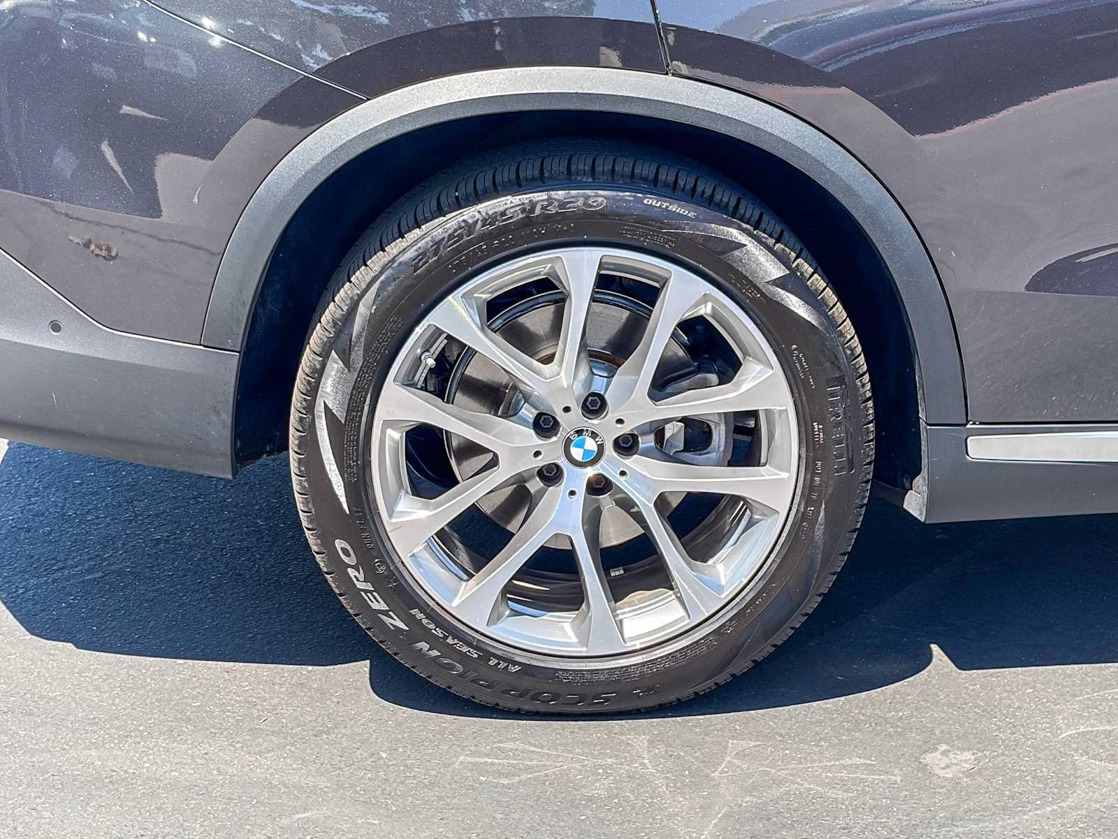 Used 2023 BMW X5 xDrive40i w/ Parking Assistance Package AWD/4WD image 10