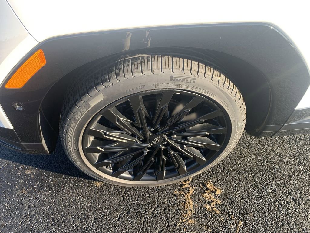 New 2025 Hyundai Santa Fe Calligraphy image 10