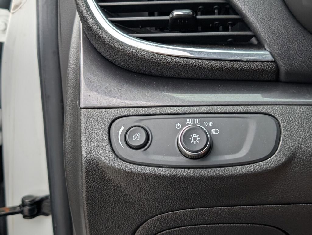 Used 2019 Buick Encore Preferred image 26