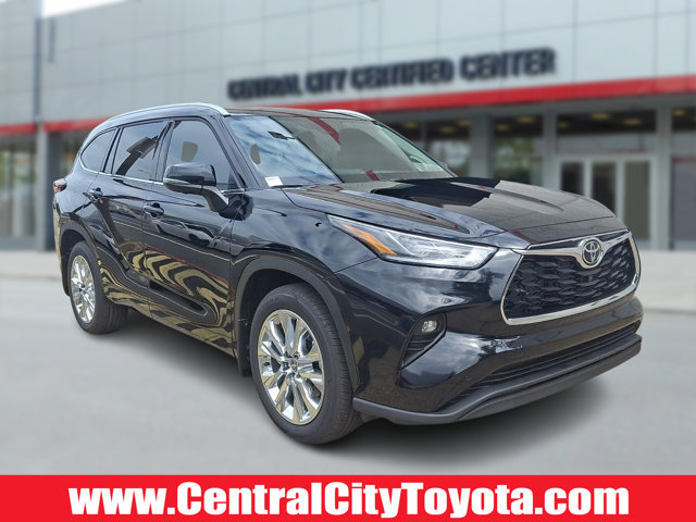 Used 2026 Toyota Highlander Limited AWD/4WD video 1