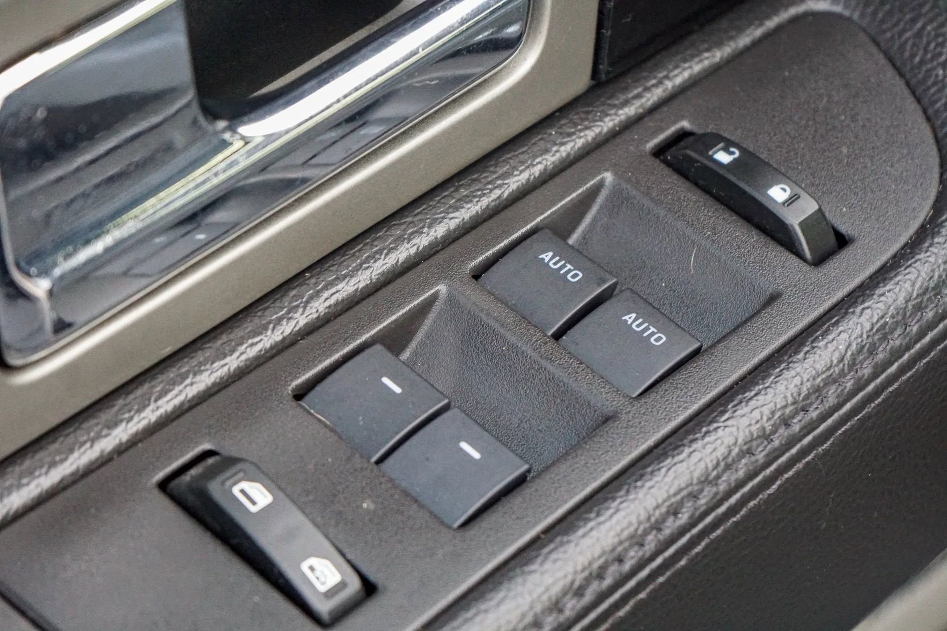 Used 2011 Ford F150 Platinum AWD/4WD image 30