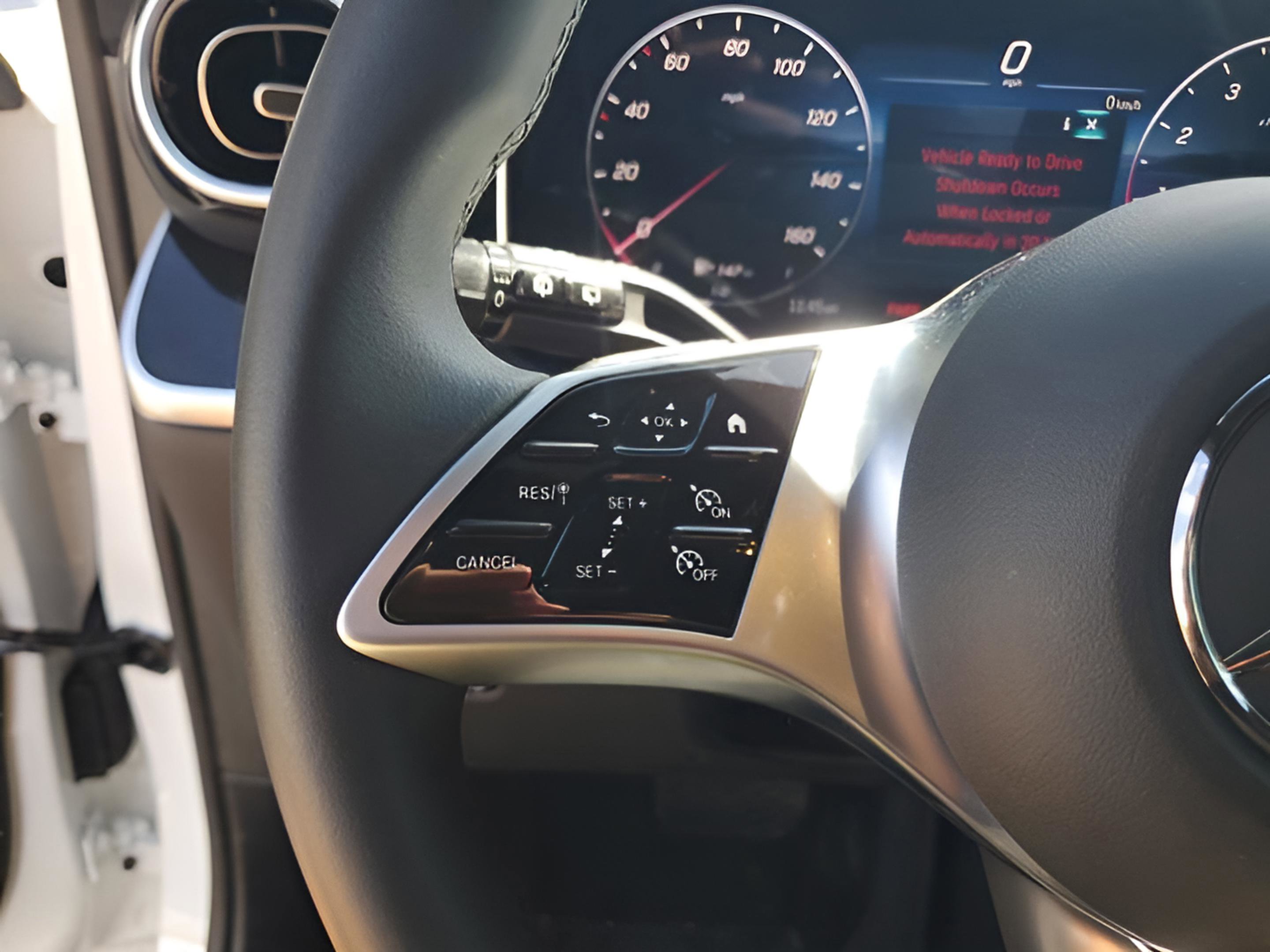 Certified 2025 Mercedes-Benz GLC 300 300 image 25