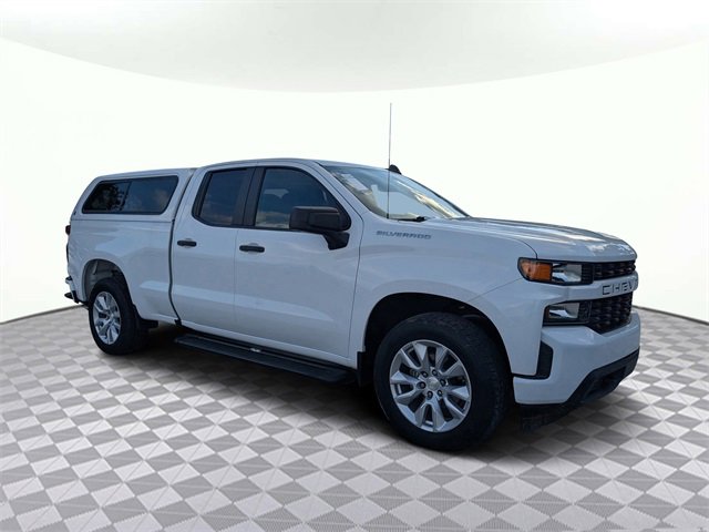 Used 2022 Chevrolet Silverado 1500 Custom image 2