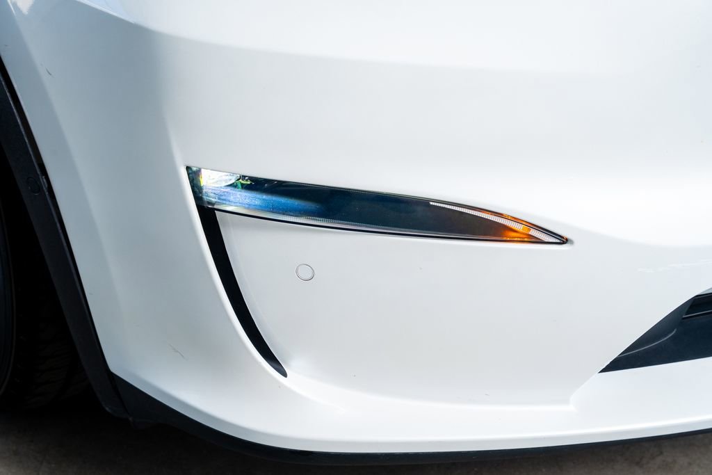 Used 2022 Tesla Model X Plaid image 19