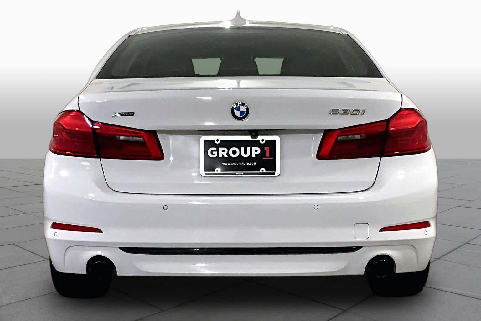 Used 2018 BMW 530i xDrive w/ Premium Package AWD/4WD image 10