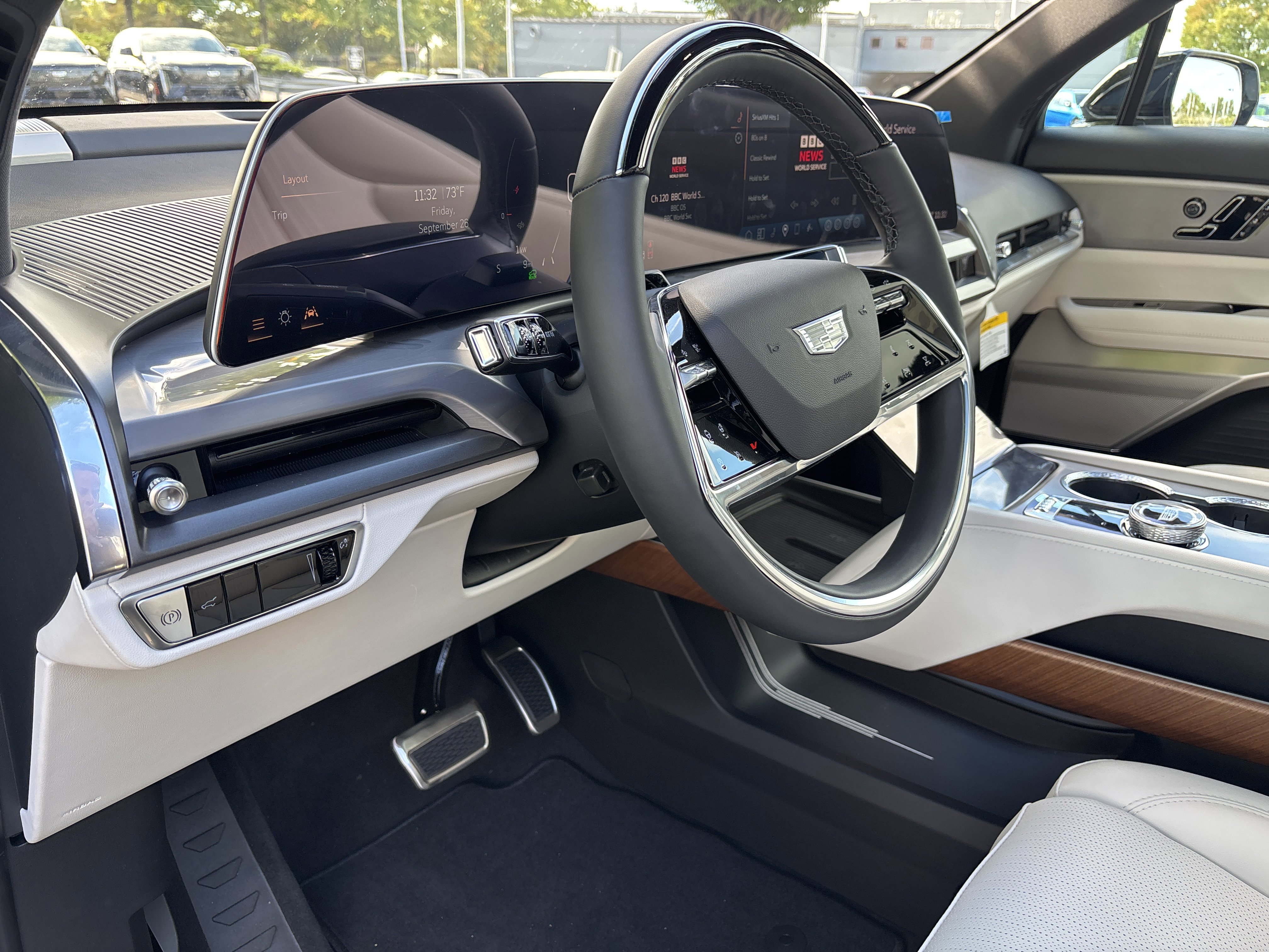 New 2026 Cadillac Vistiq Sport image 24