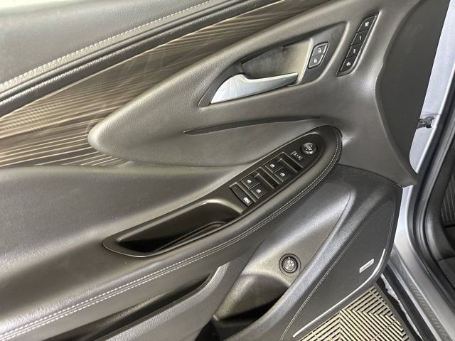 Used 2019 Buick Envision Premium AWD/4WD image 15