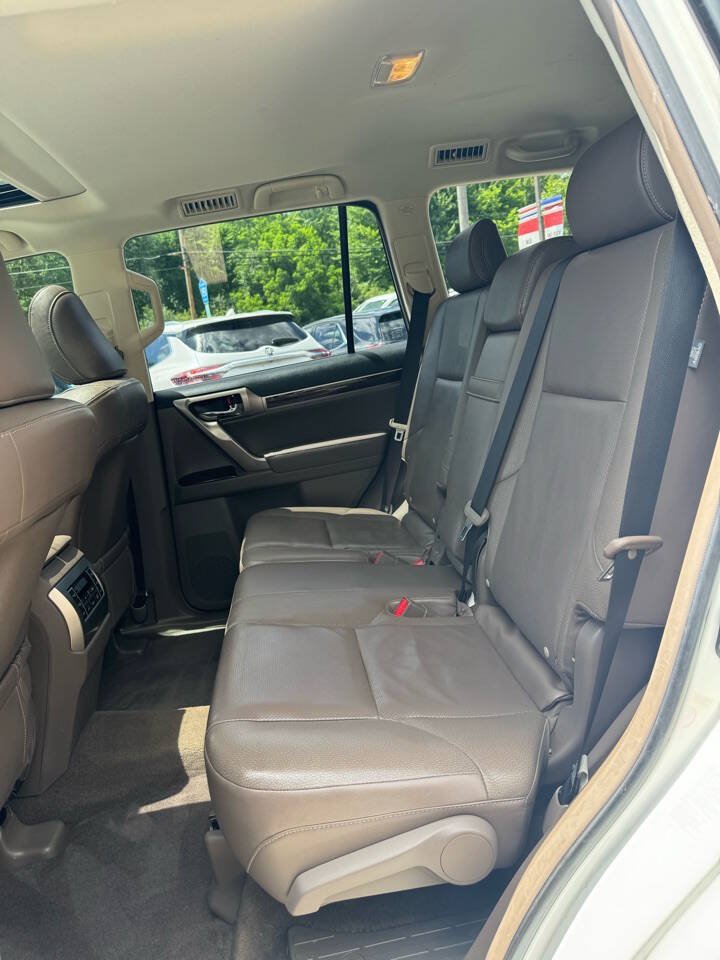 Used 2014 Lexus GX 460 w/ Premium Package AWD/4WD image 28