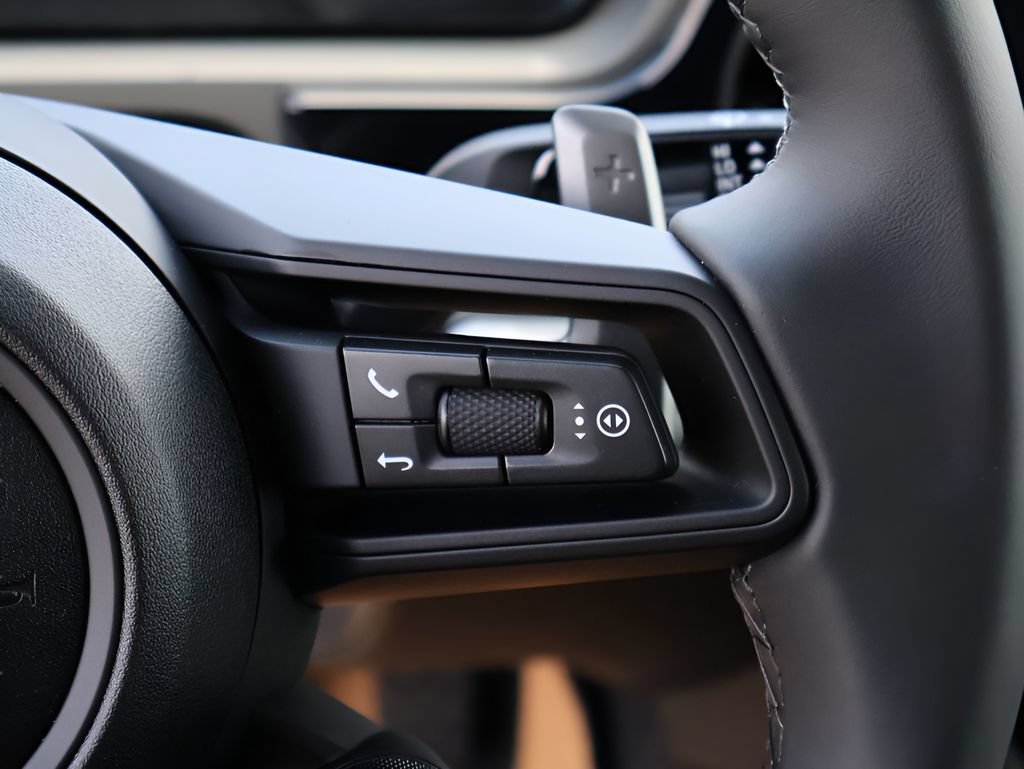 New 2026 Porsche Cayenne Coupe AWD/4WD image 30