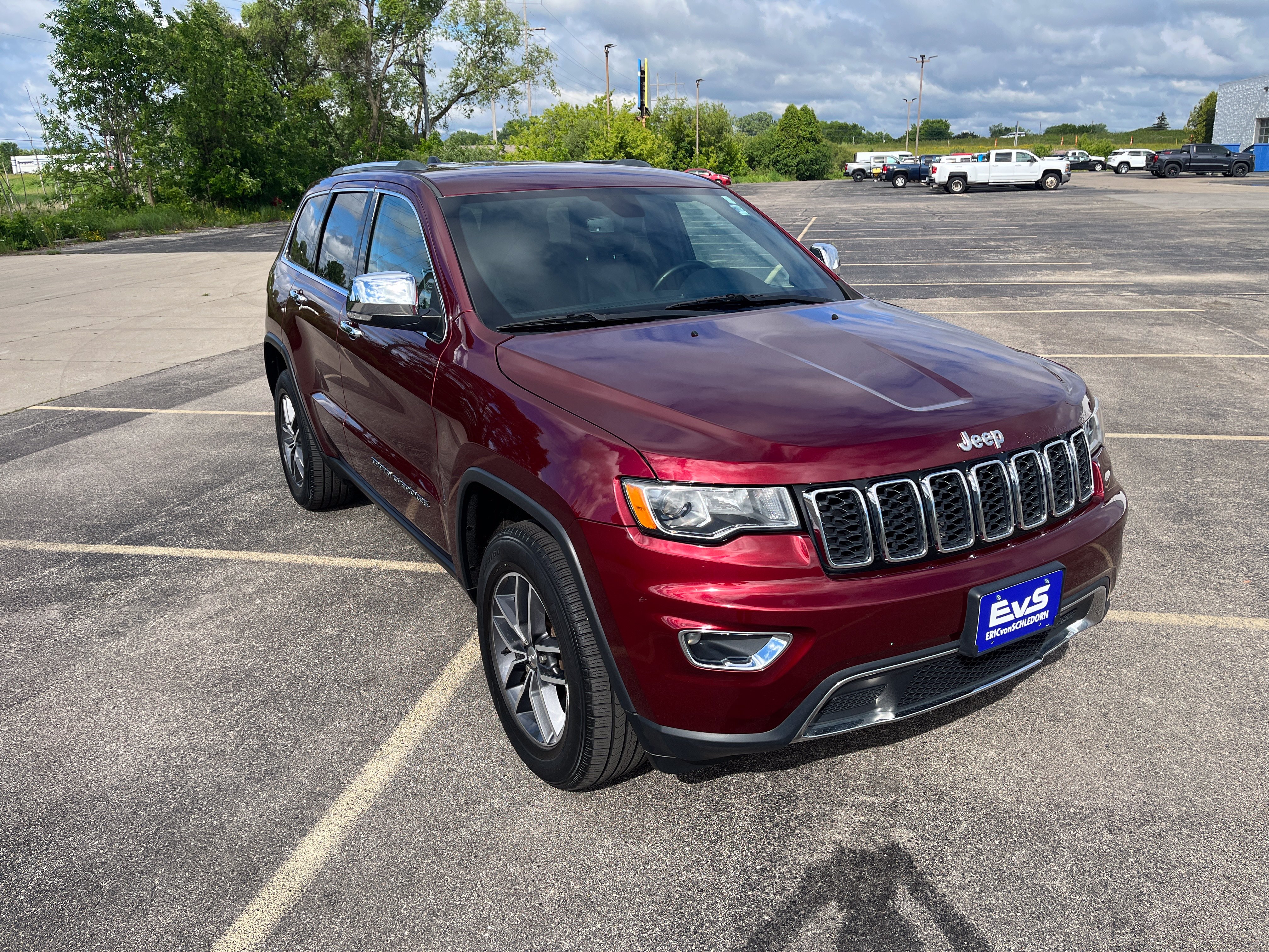 Used 2018 Jeep Grand Cherokee Limited w/ Trailer Tow Group IV AWD/4WD image 9