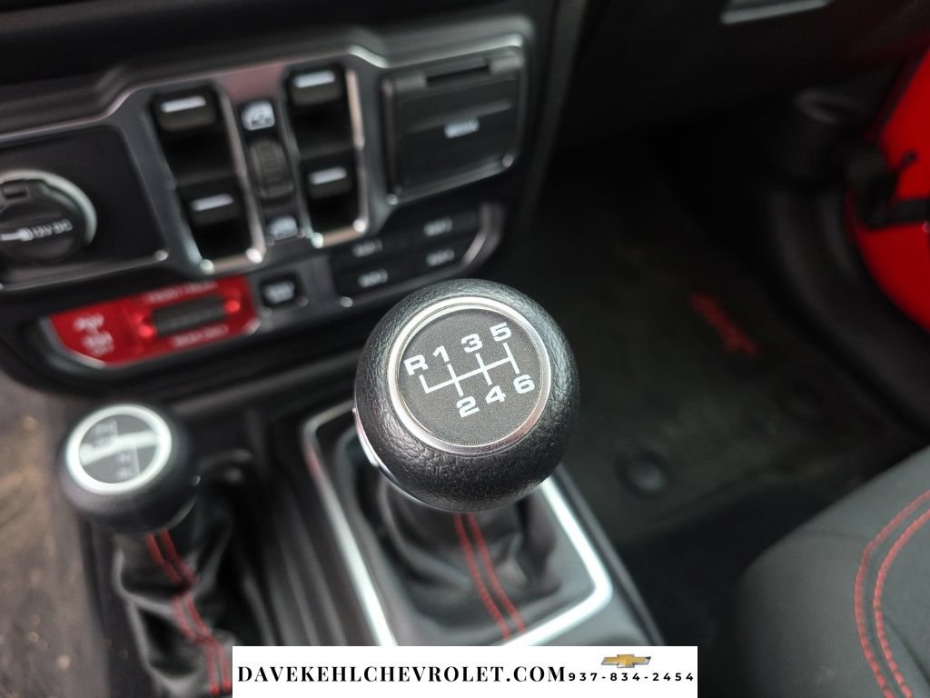 Used 2019 Jeep Wrangler Unlimited Rubicon w/ Dual Top Group AWD/4WD image 23