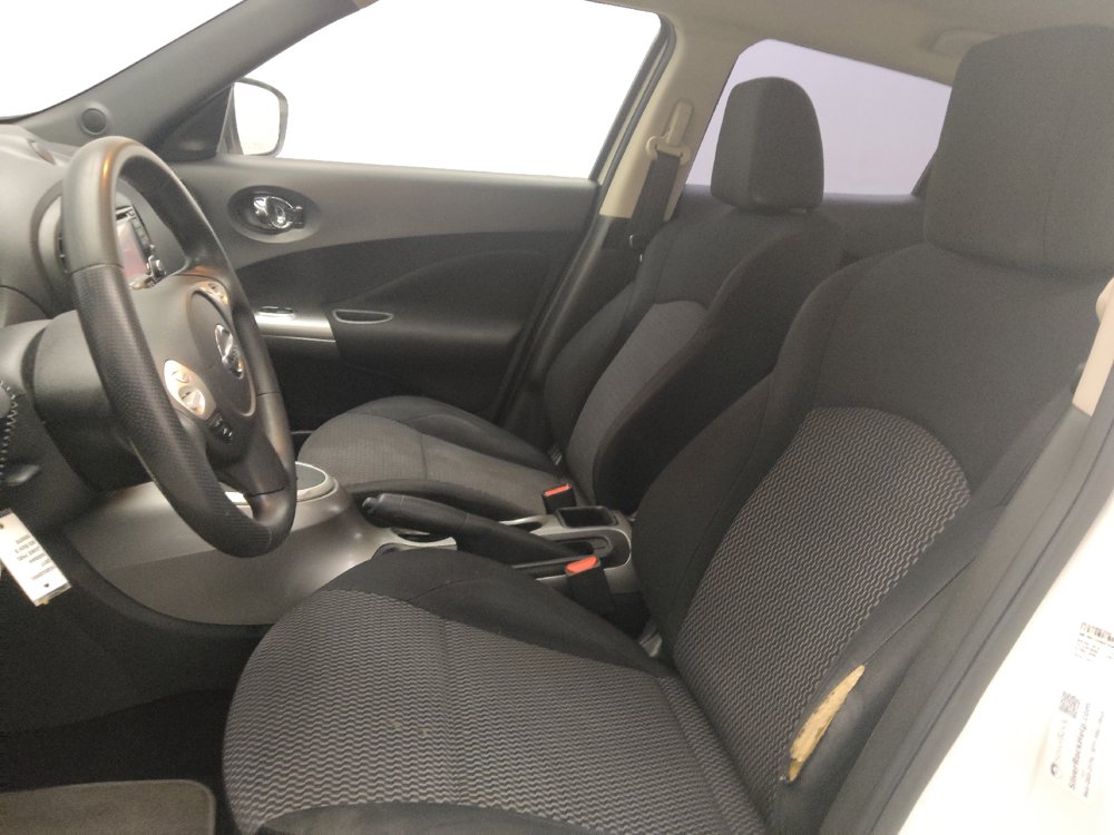 Used 2017 Nissan Juke S FWD image 17