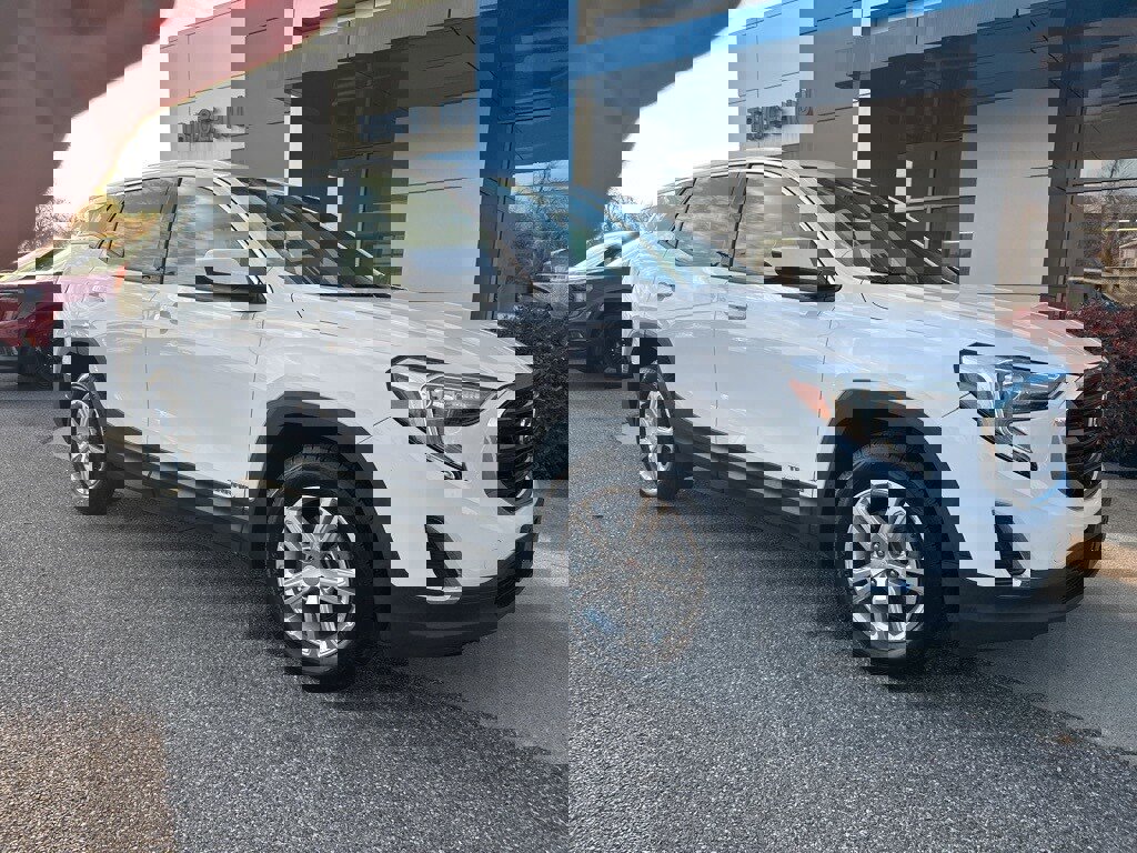 Used 2018 GMC Terrain SLE image 3