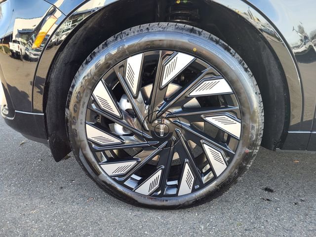 New 2025 Lincoln Nautilus Black Label w/ Jet Appearance Package image 11