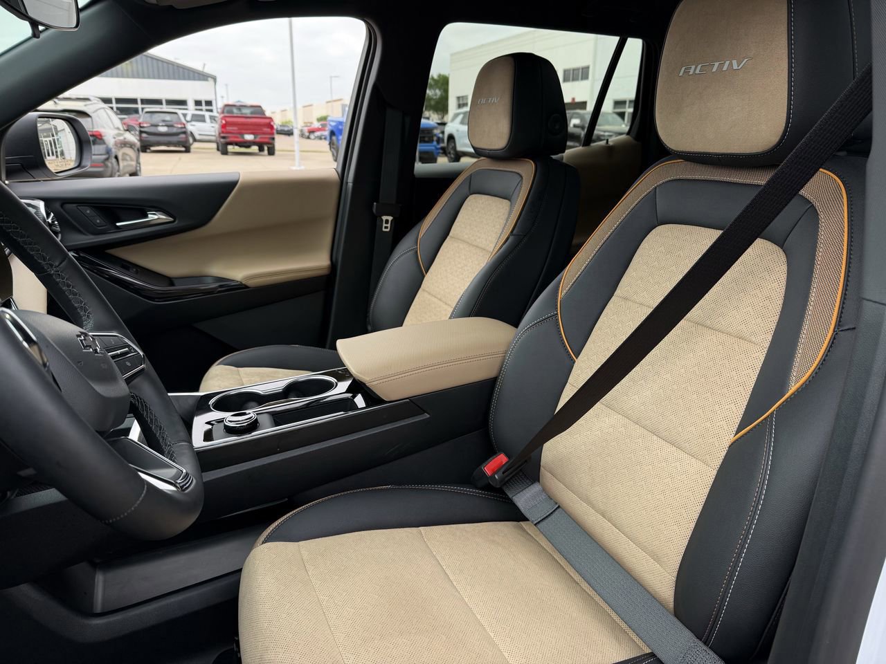 Certified 2026 Chevrolet Equinox ACTIV w/ LPO, Floor Liner Package image 21