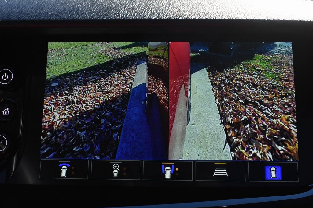 Used 2023 Buick Envision Avenir image 52