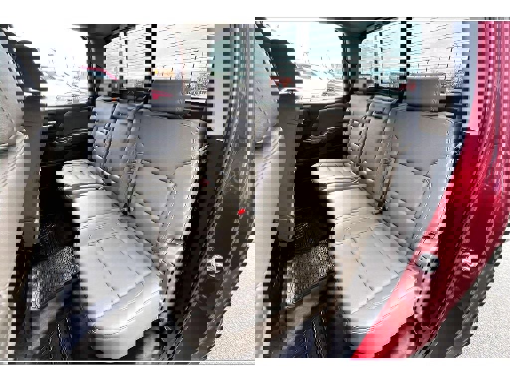 Used 2018 GMC Sierra 1500 SLT image 29