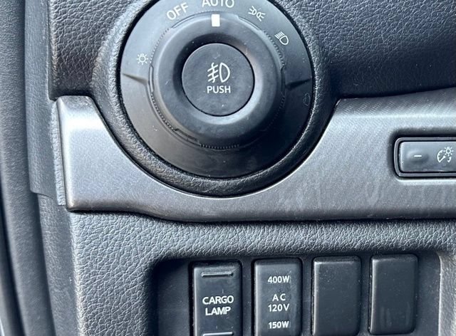 Used 2021 Nissan Titan PRO-4X w/ Pro-4x Convenience Package AWD/4WD image 19