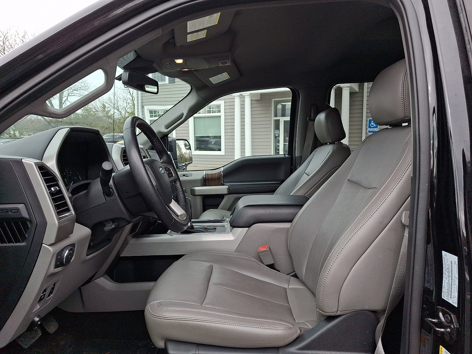 Certified 2019 Ford F150 Lariat image 14