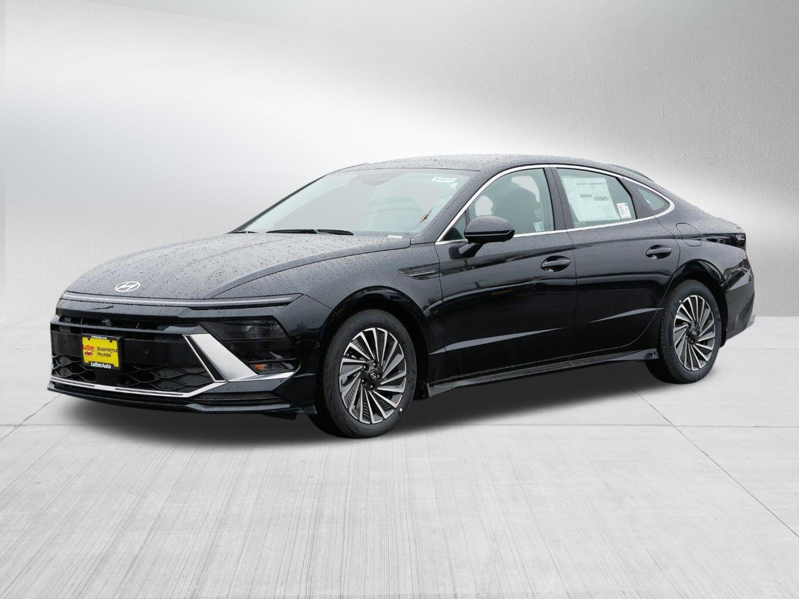New 2026 Hyundai Sonata Limited FWD image 4