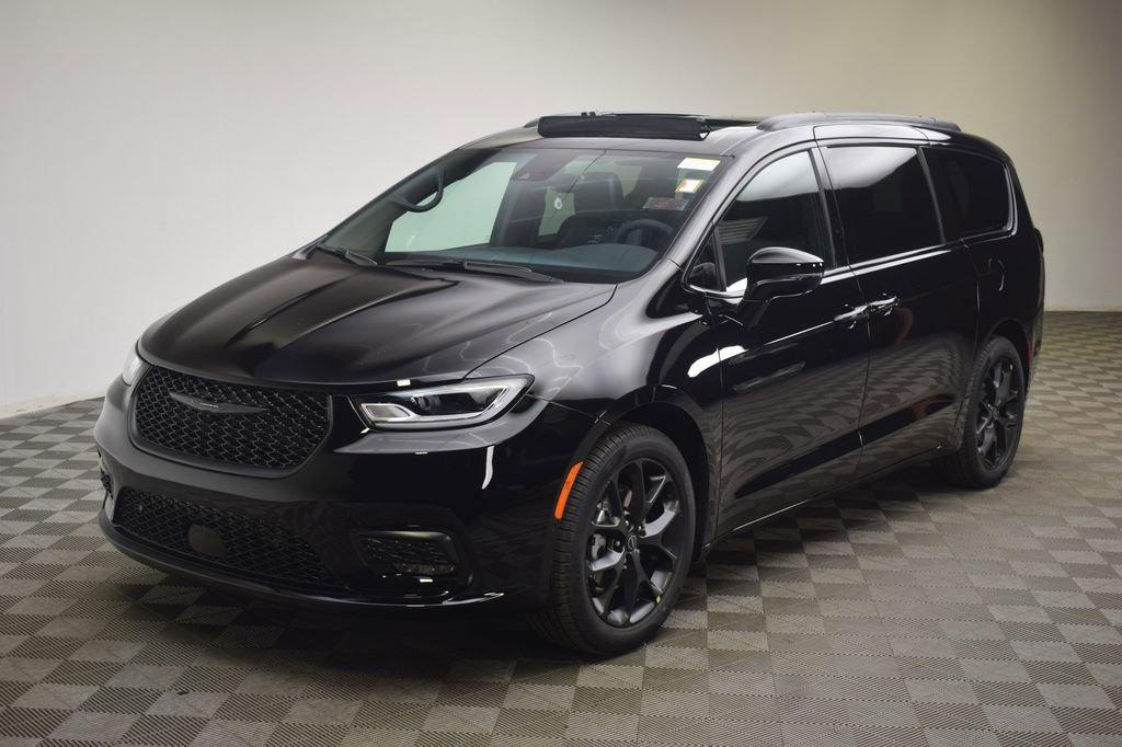 New 2026 Chrysler Pacifica Select w/ S Appearance Package FWD image 14