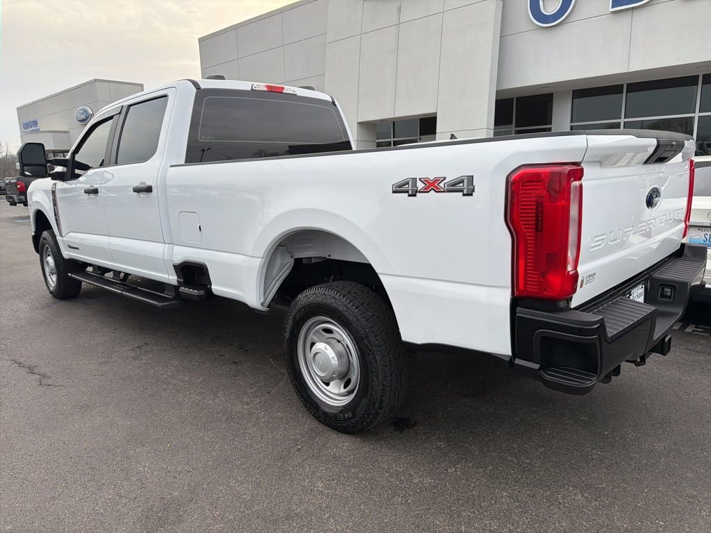Used 2024 Ford F350 XL AWD/4WD image 3