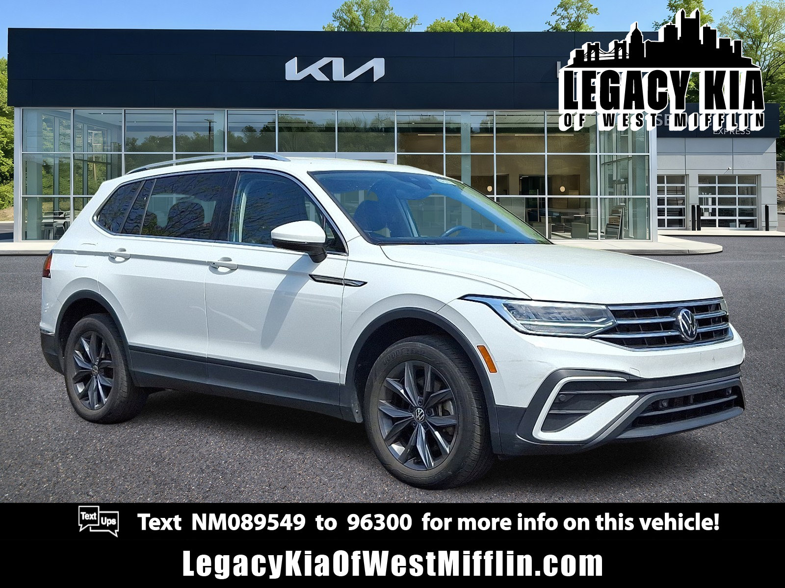 Used 2022 Volkswagen Tiguan SE FWD image 1