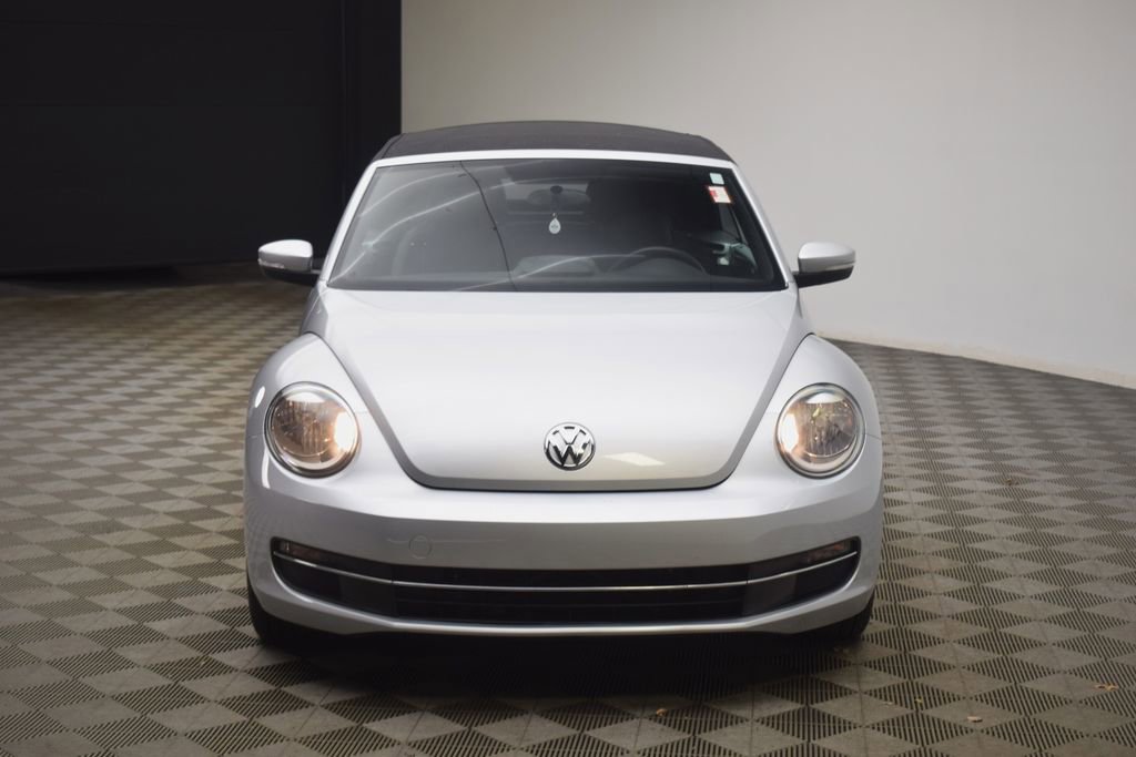 Used 2014 Volkswagen Beetle TDI image 19