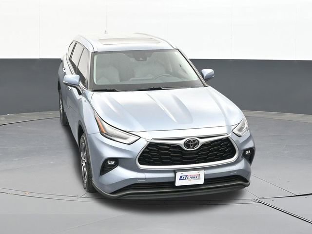 Used 2021 Toyota Highlander XLE FWD image 67