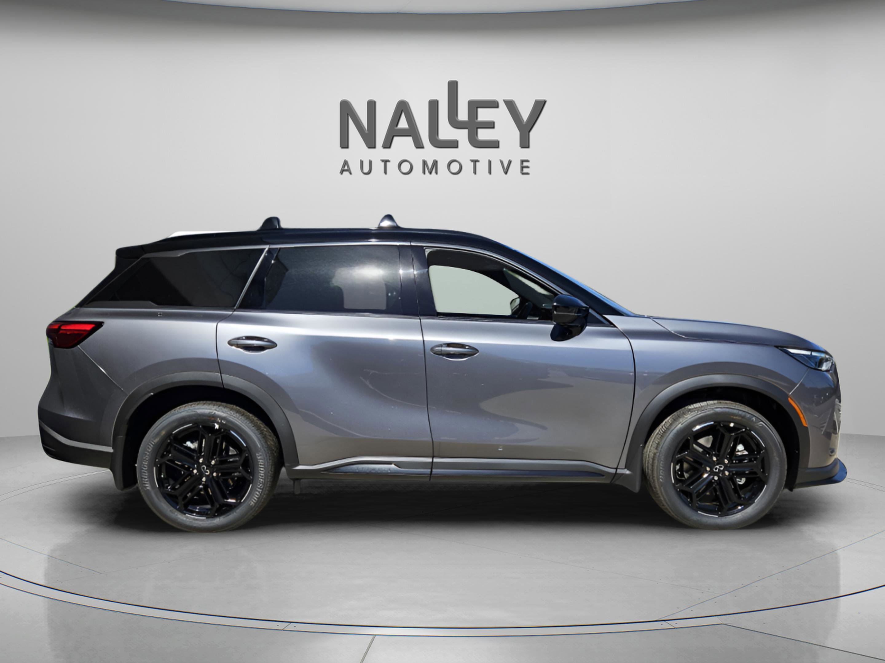 New 2026 INFINITI QX60 Luxe w/ Dark Cargo Package image 12