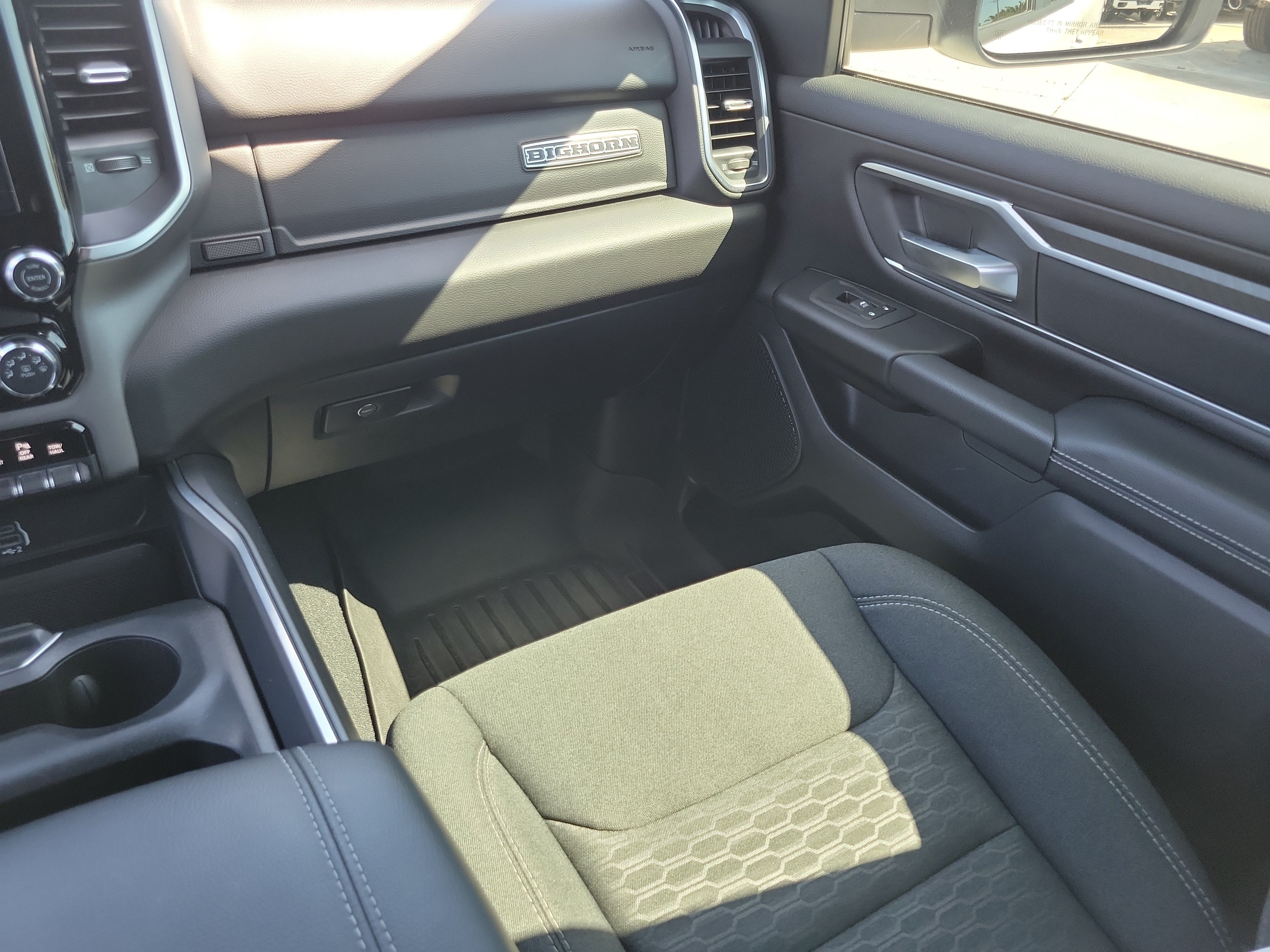 Used 2025 RAM 1500 Big Horn RWD image 17