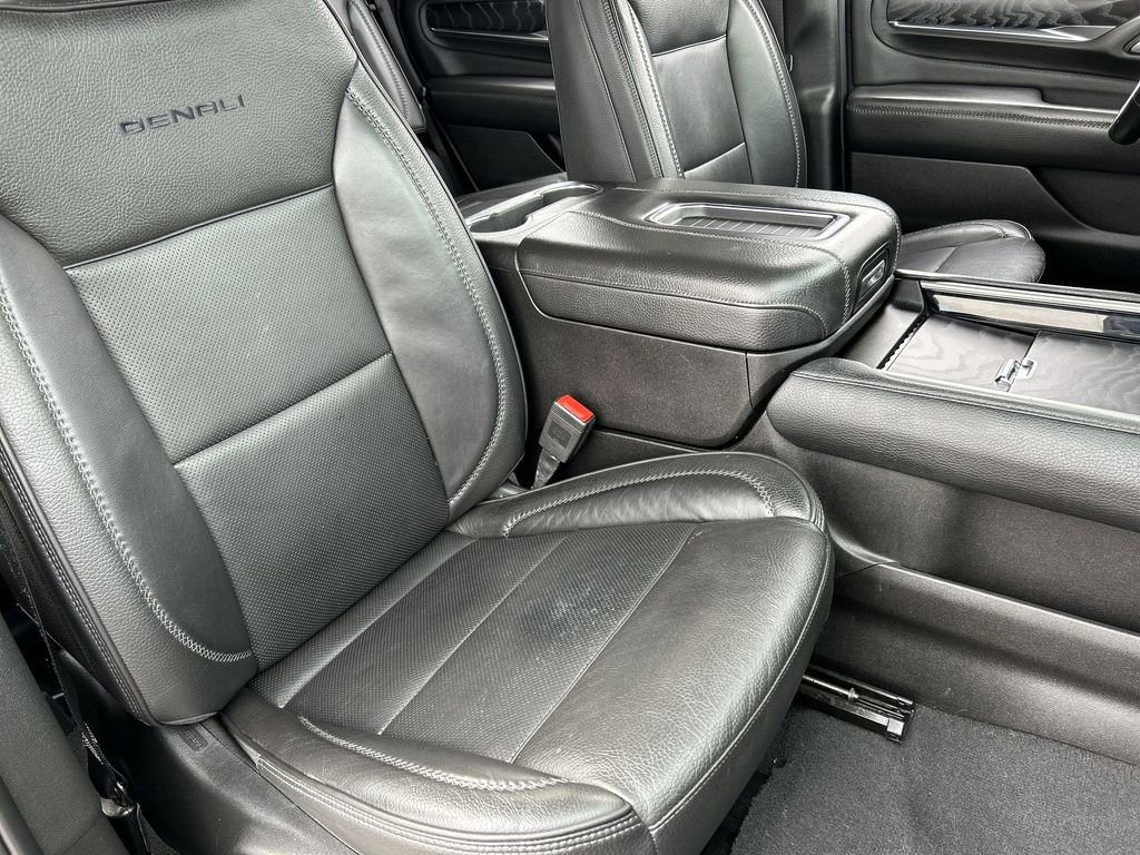 Used 2023 GMC Yukon Denali w/ Max Trailering Package image 28