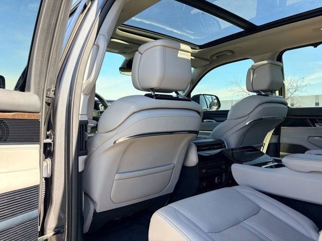 Used 2022 Jeep Grand Wagoneer Series I image 55