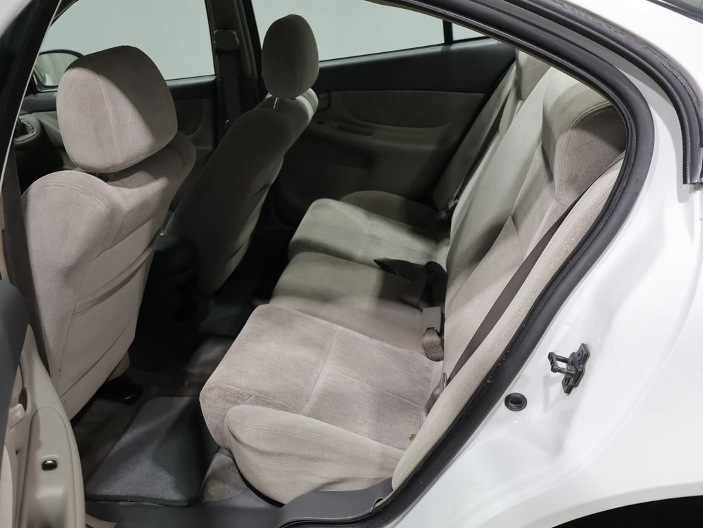 Used 2003 Oldsmobile Alero GL FWD image 17