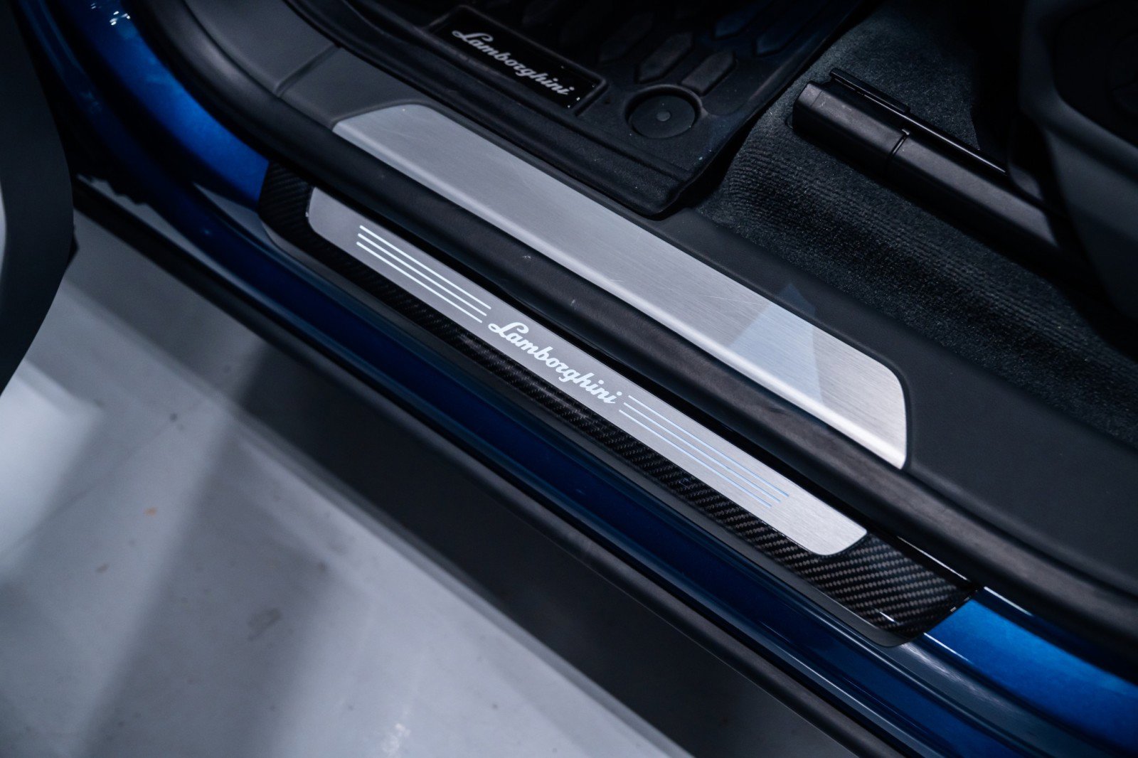Used 2024 Lamborghini Urus S image 19