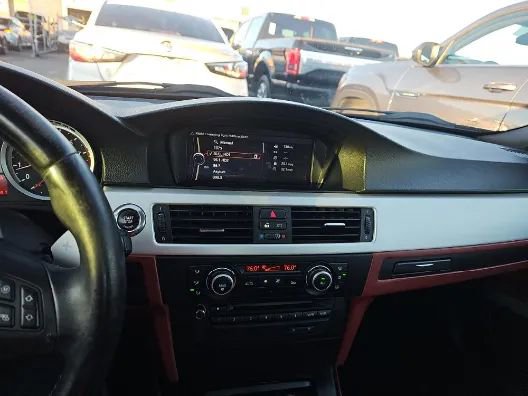 Used 2011 BMW M3 Convertible 2D image 11