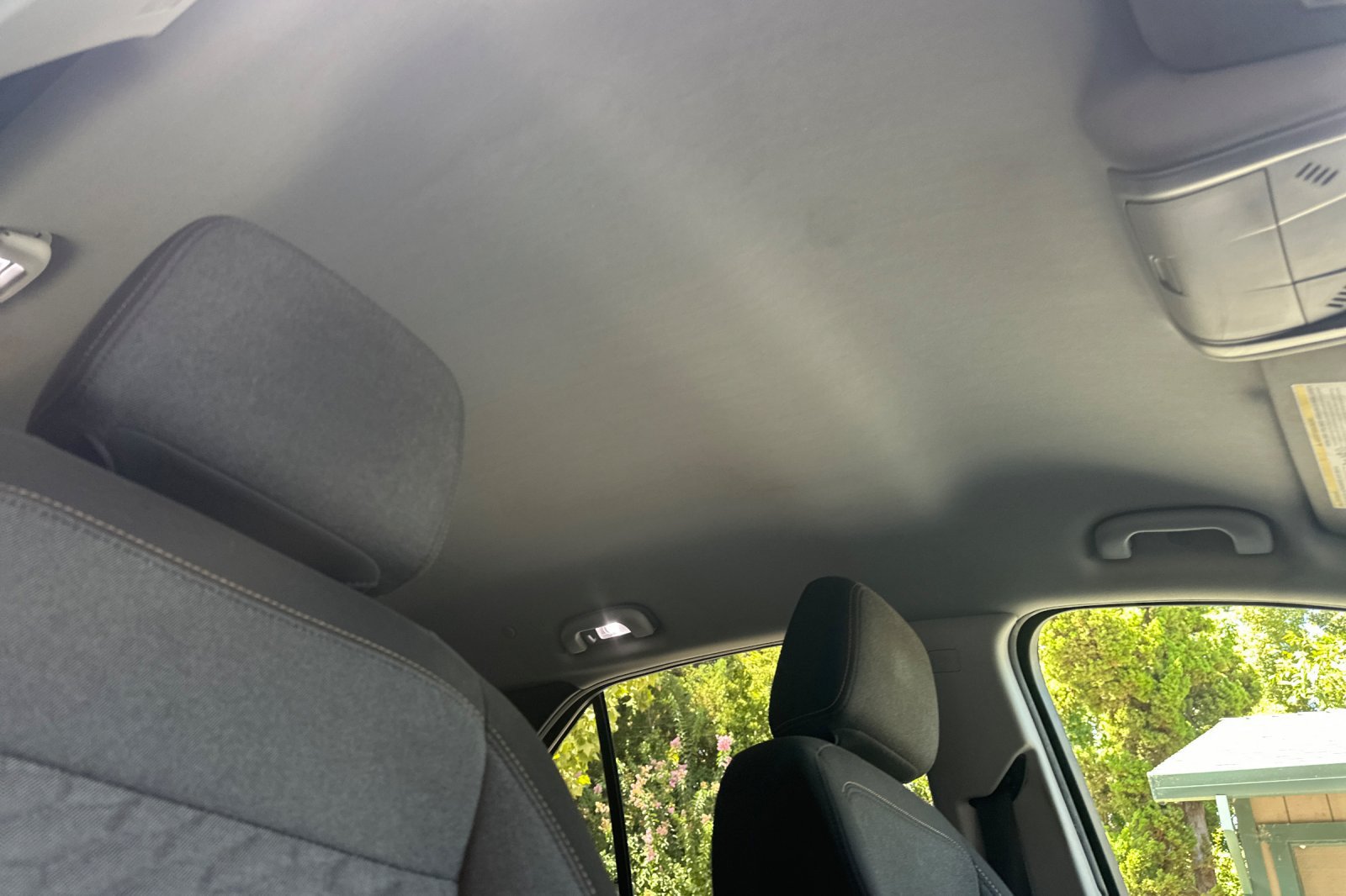 Used 2019 Chevrolet Equinox LT FWD image 20
