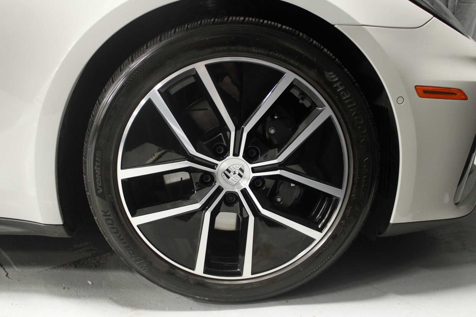 Used 2025 Porsche Panamera 4 image 19