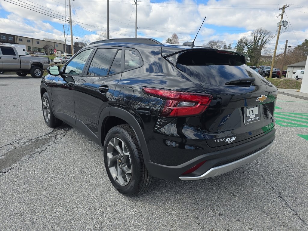 New 2026 Chevrolet Trax LT image 7