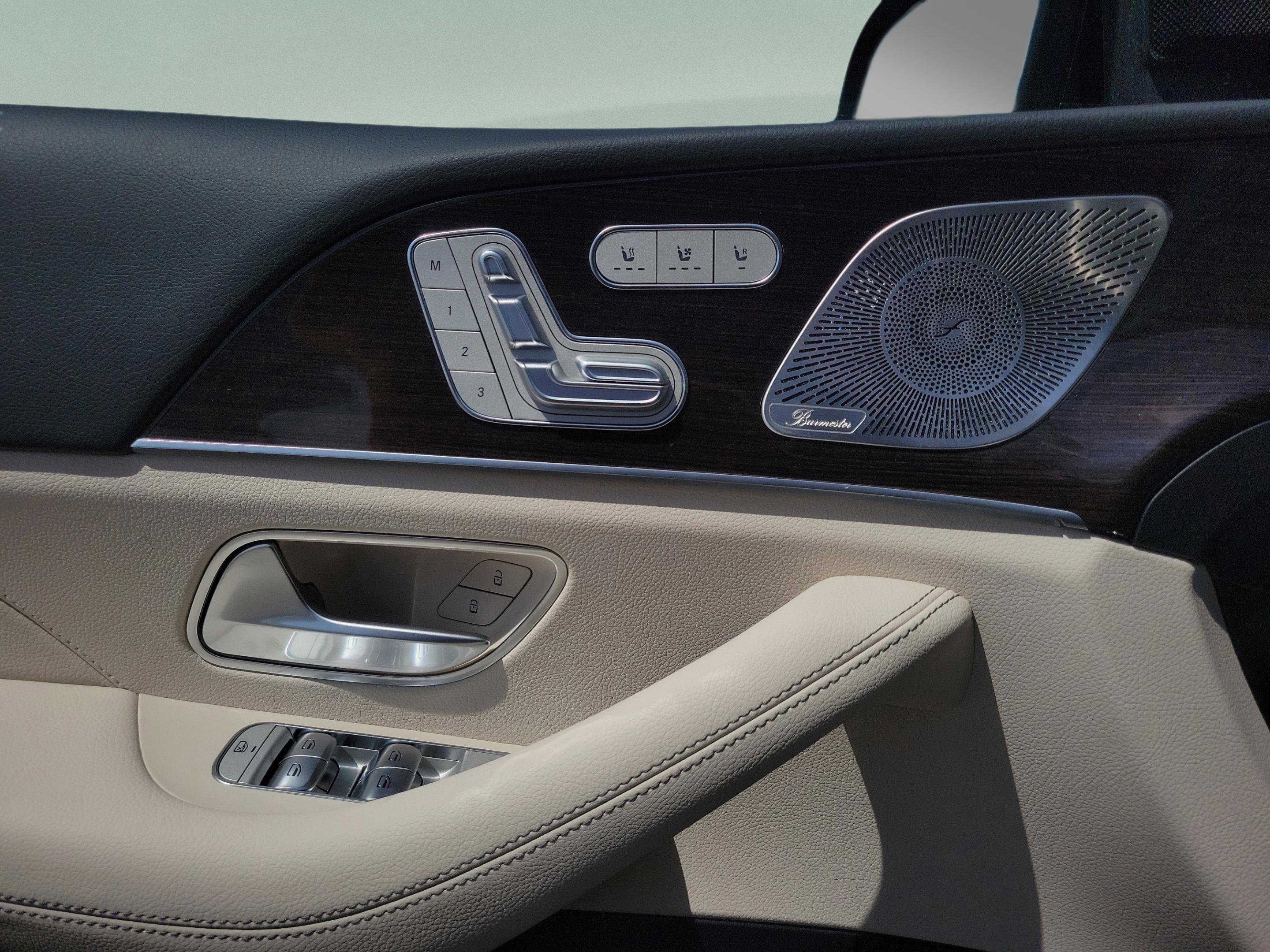 New 2026 Mercedes-Benz GLS 450 4MATIC image 17