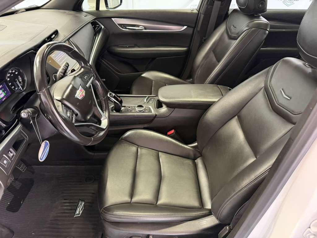 Used 2022 Cadillac XT6 Luxury image 17