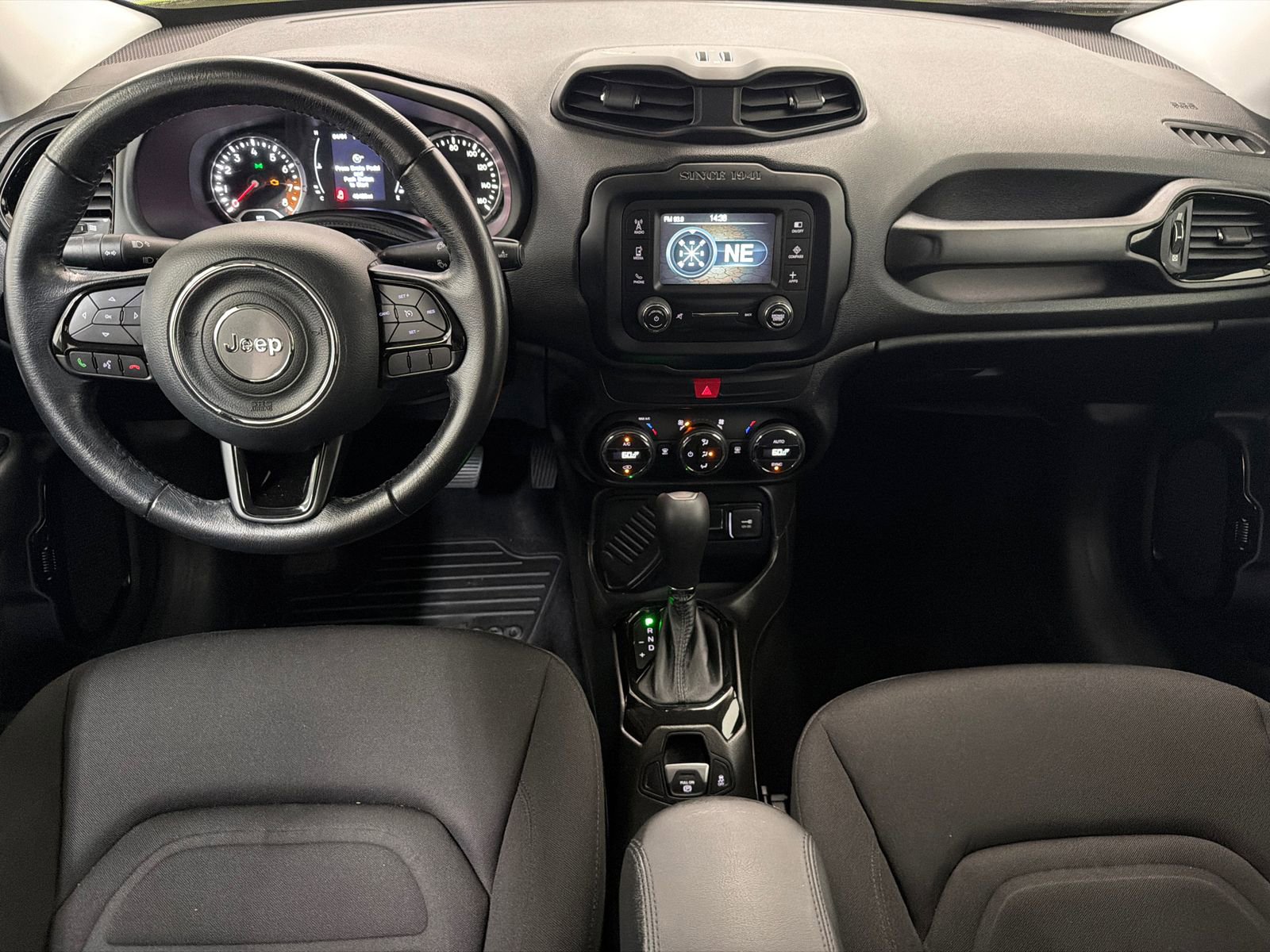 Used 2017 Jeep Renegade Altitude image 17