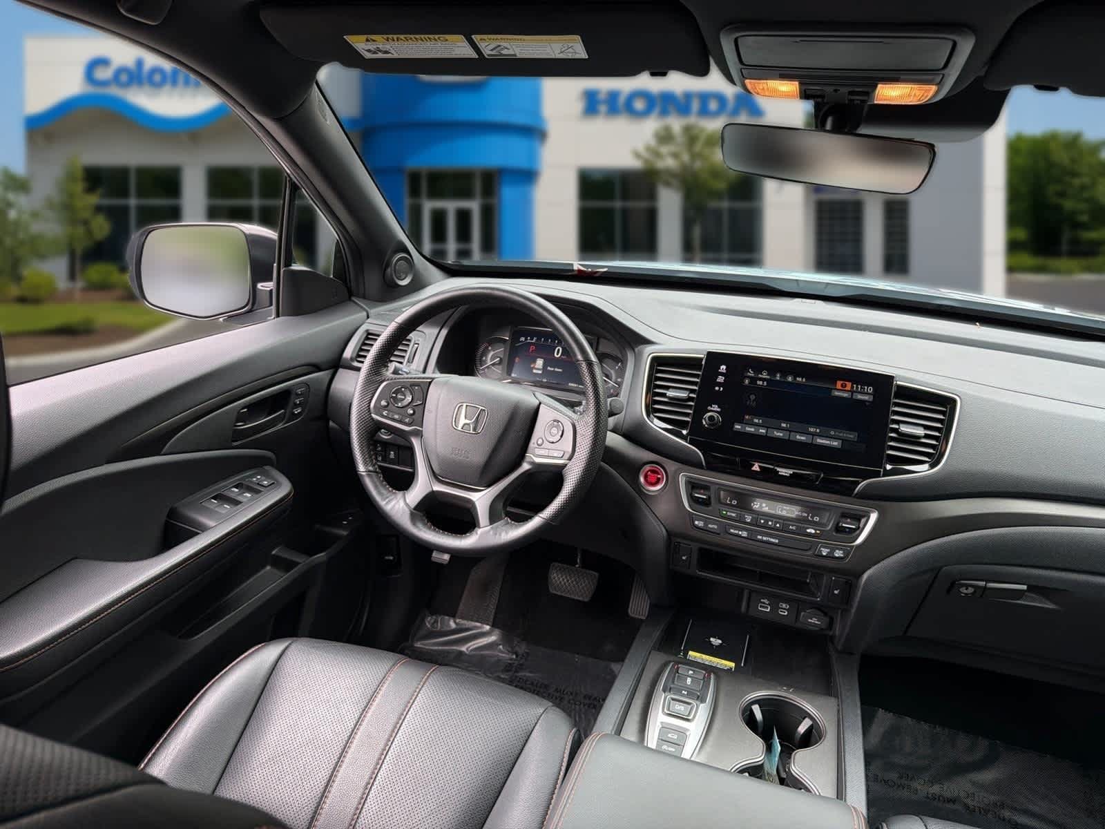 Used 2025 Honda Passport TrailSport image 31