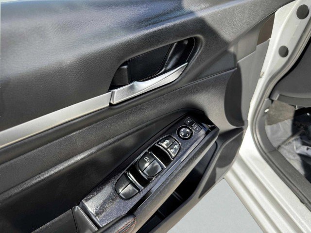 Used 2024 Nissan Altima 2.5 SR image 18