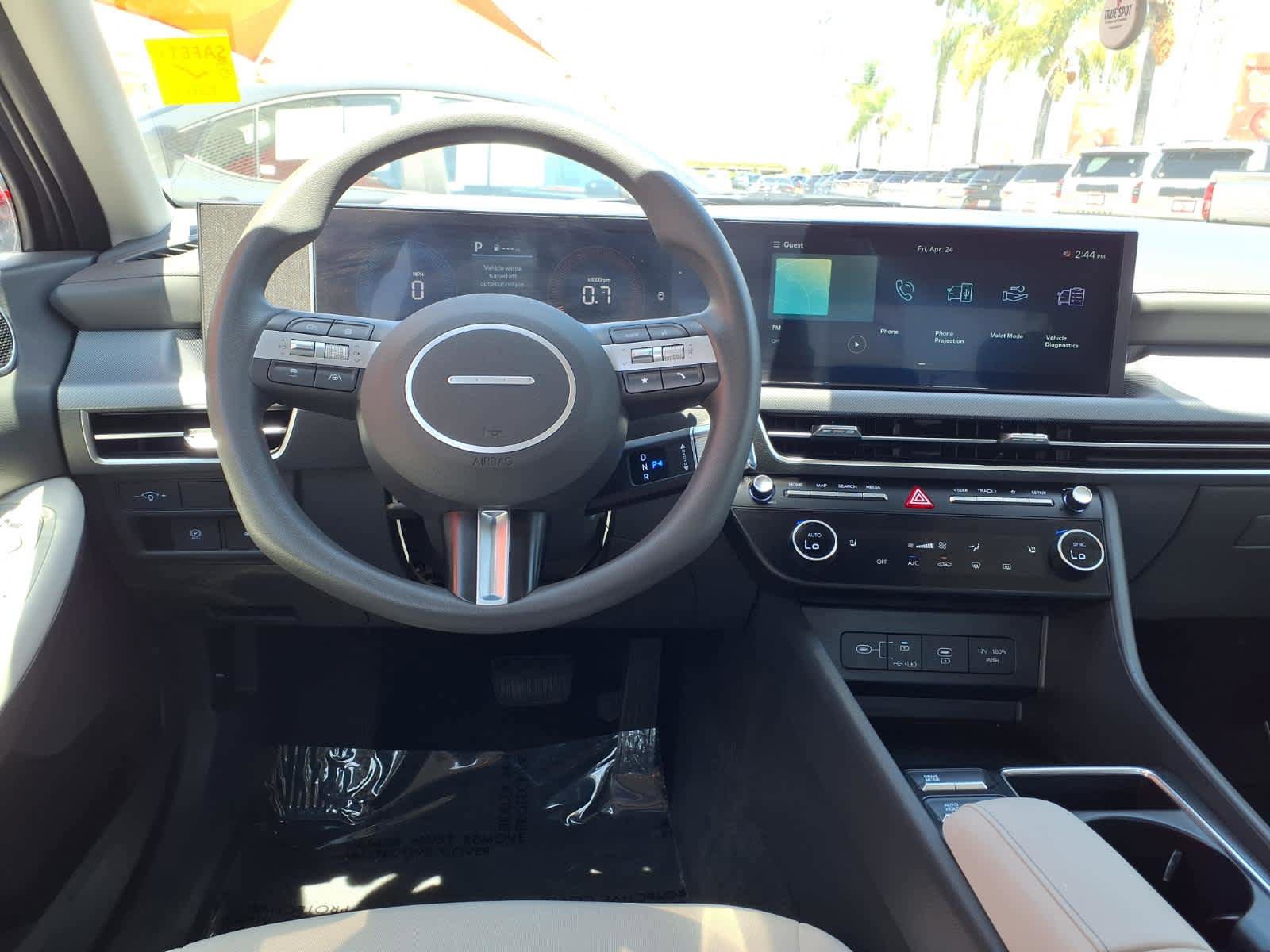 Used 2025 Hyundai Sonata SEL FWD image 8