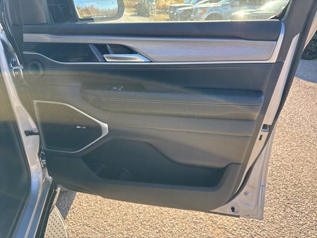 New 2025 Jeep Wagoneer L Series II w/ Convenience Group I image 29