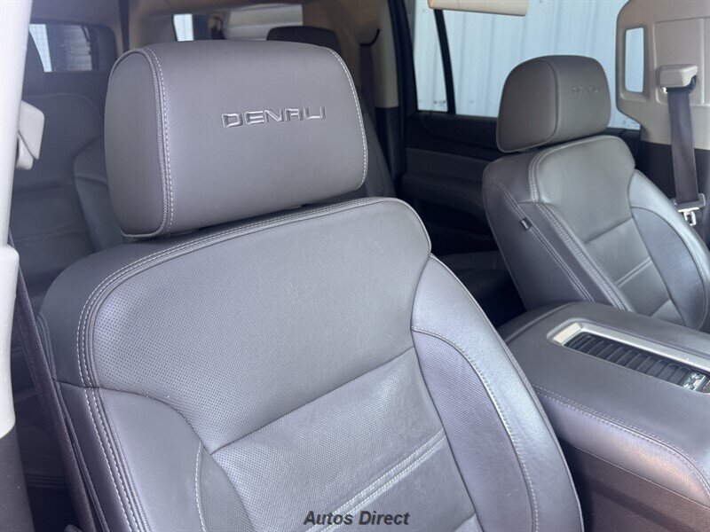 Used 2018 GMC Yukon XL Denali w/ Denali Ultimate Package RWD image 25
