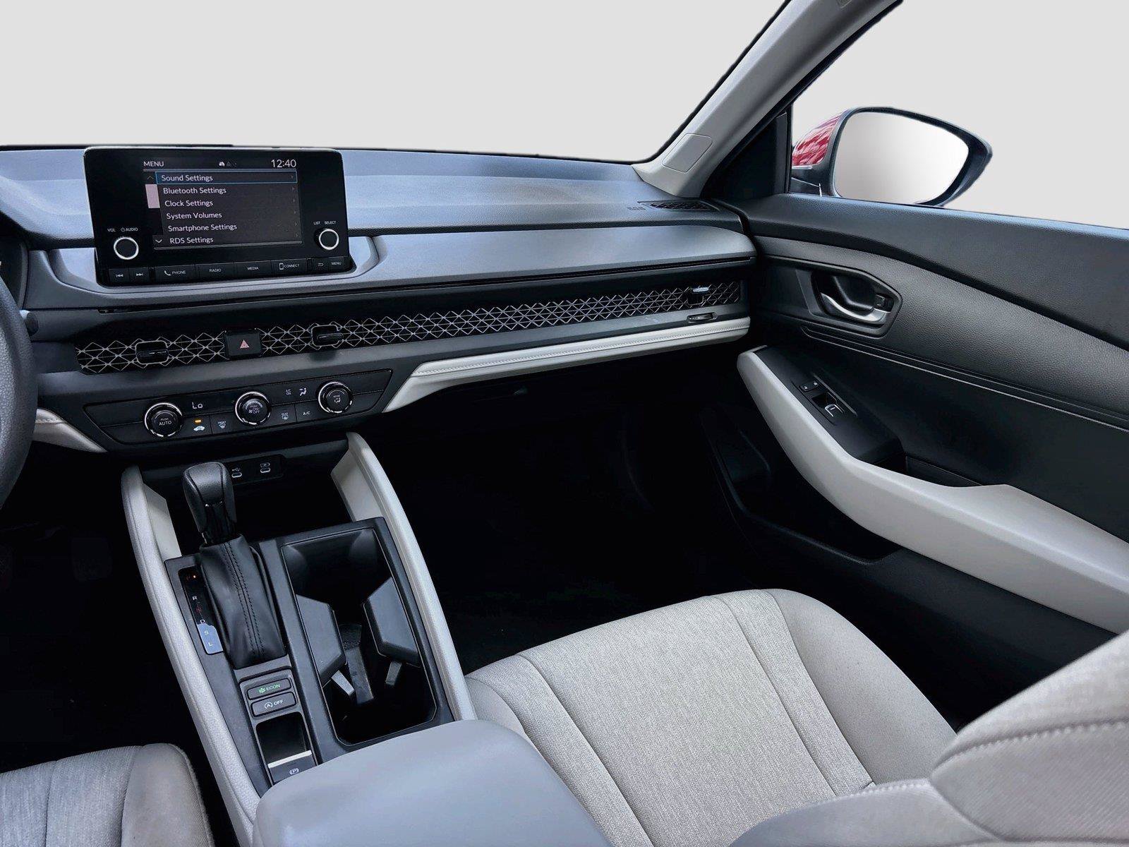 Certified 2025 Honda Accord LX image 25