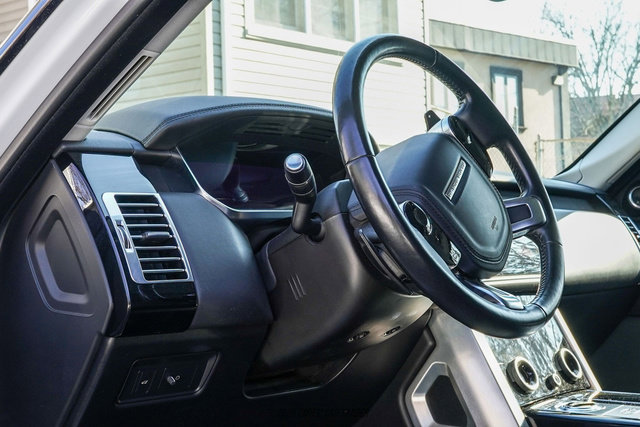 Used 2020 Land Rover Range Rover Long Wheelbase HSE image 24