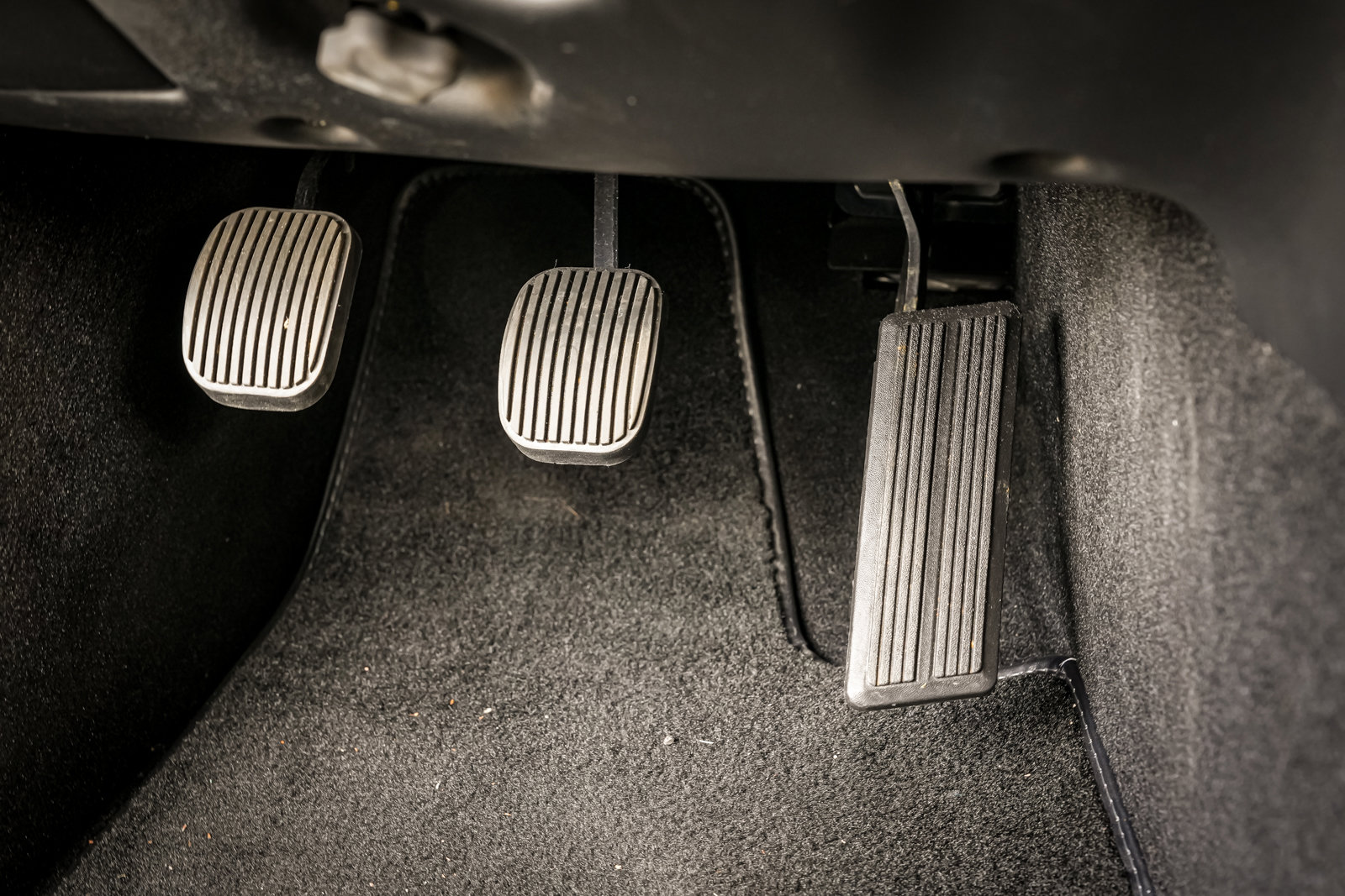 Used 1997 Dodge Viper GTS image 26